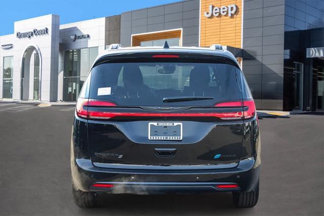 new 2025 Chrysler Pacifica Hybrid car, priced at $62,235