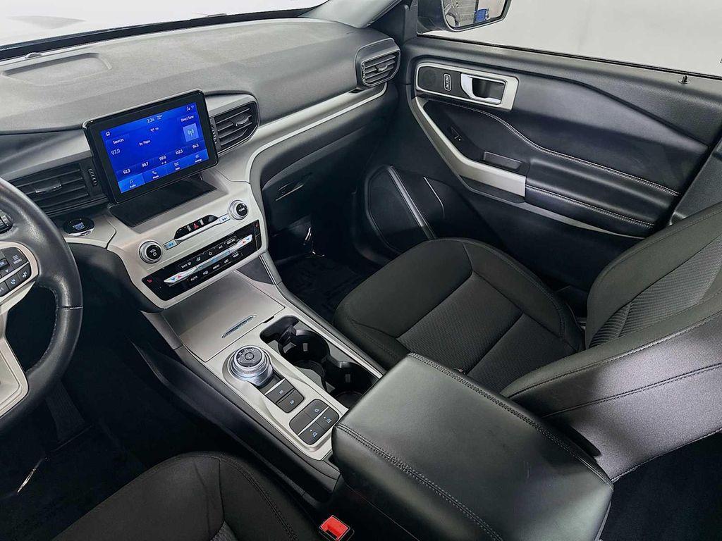 used 2022 Ford Explorer car, priced at $27,900