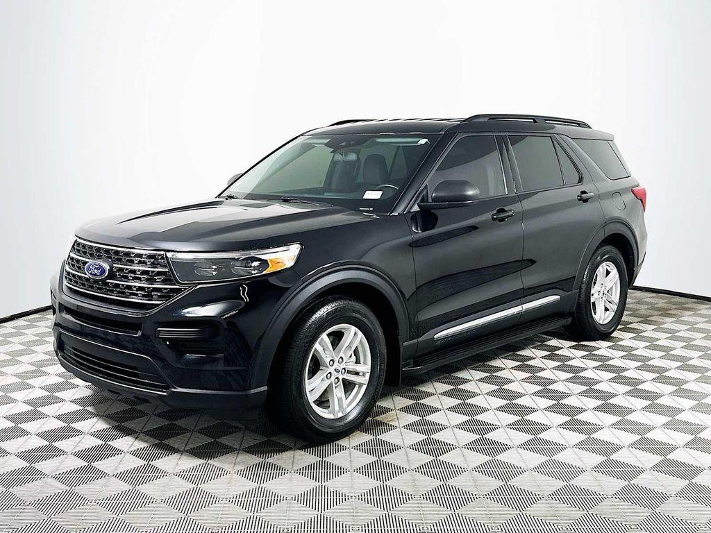used 2022 Ford Explorer car, priced at $27,900