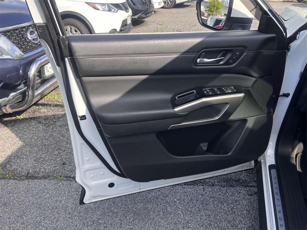 used 2023 Nissan Pathfinder car, priced at $34,963