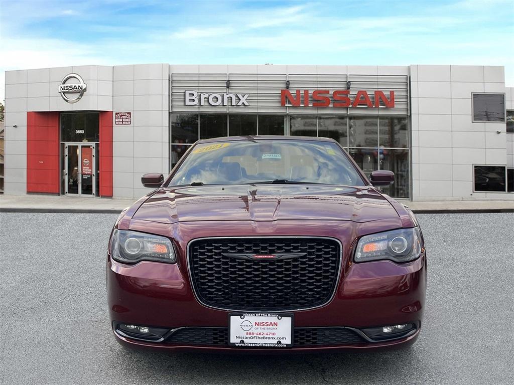 used 2021 Chrysler 300 car, priced at $18,754