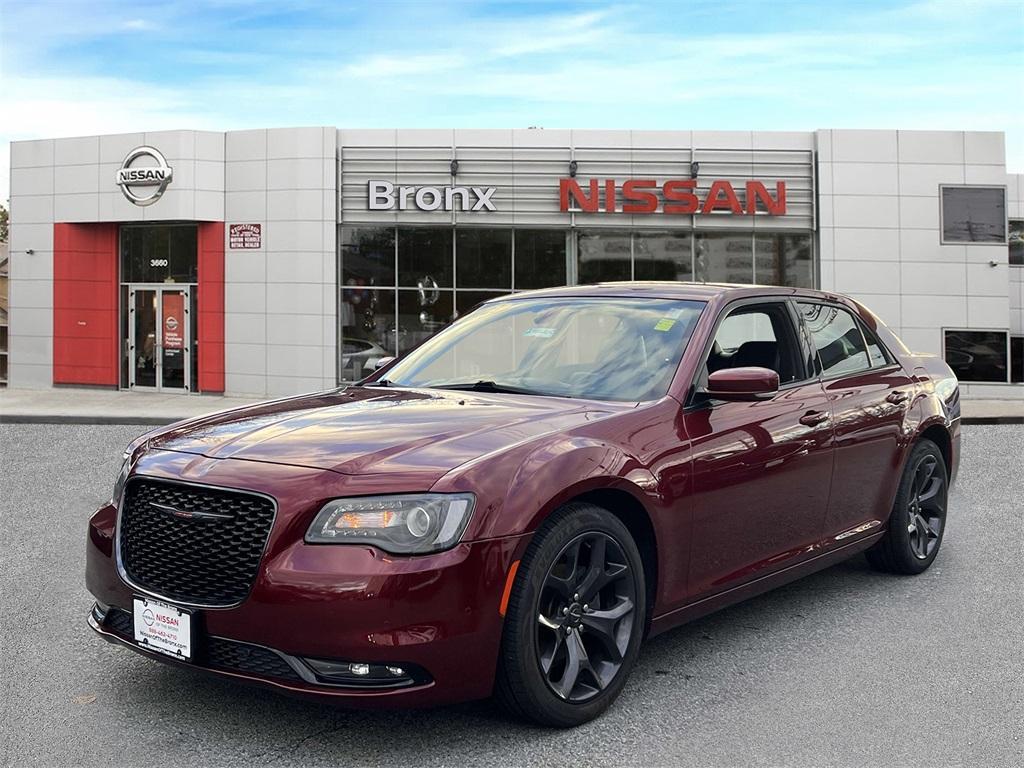 used 2021 Chrysler 300 car, priced at $18,754