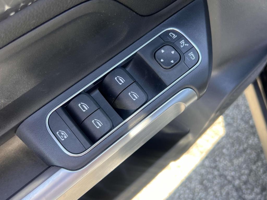 used 2024 Mercedes-Benz GLB 250 car, priced at $37,089