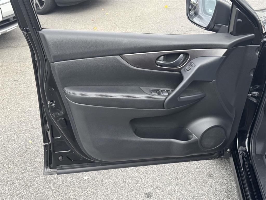 used 2021 Nissan Rogue Sport car, priced at $16,054