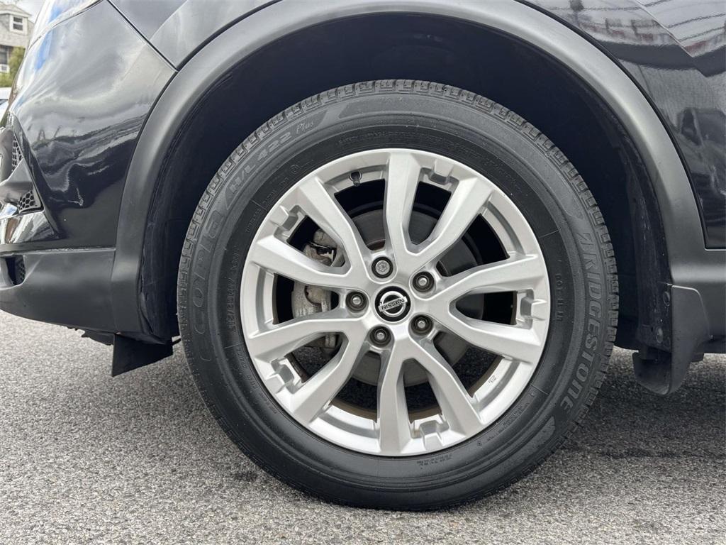 used 2021 Nissan Rogue Sport car, priced at $16,054