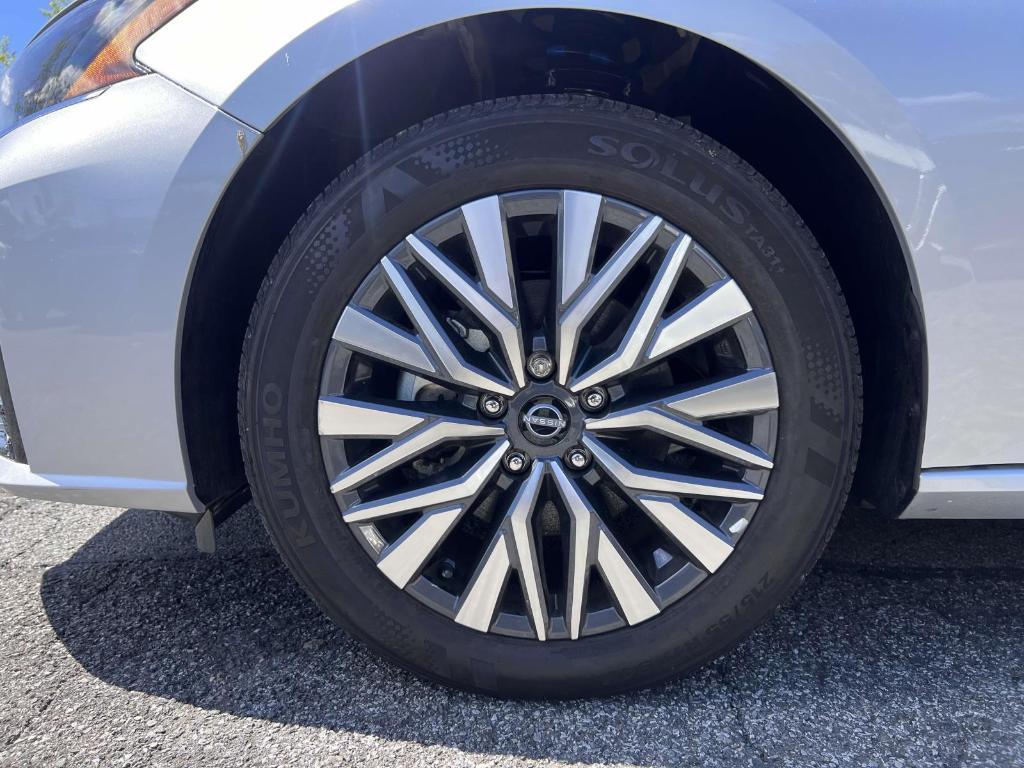 used 2024 Nissan Altima car, priced at $22,289