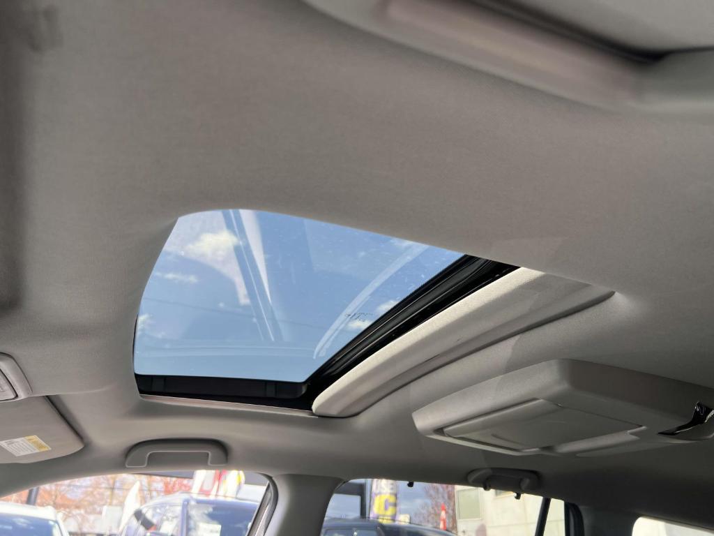 used 2022 Honda Pilot car, priced at $30,796