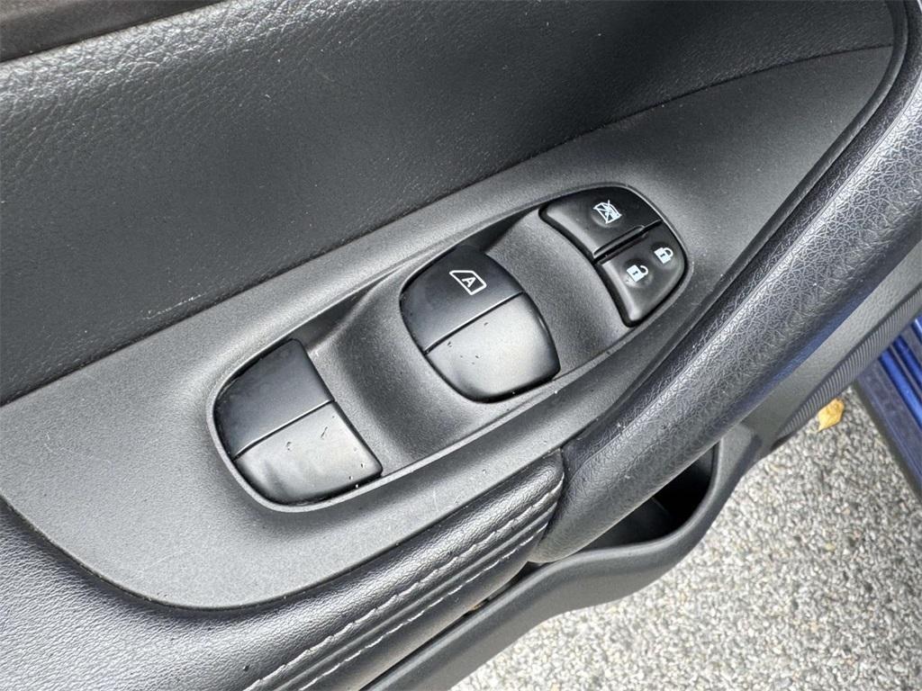 used 2020 Nissan Rogue Sport car, priced at $14,489