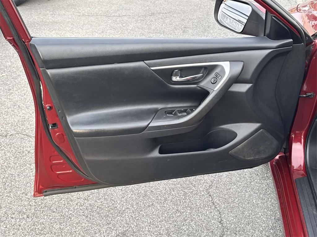 used 2016 Nissan Altima car, priced at $5,189