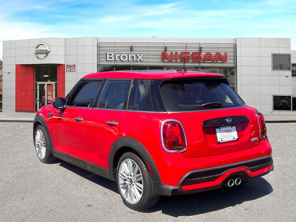 used 2024 MINI Hardtop car, priced at $23,388