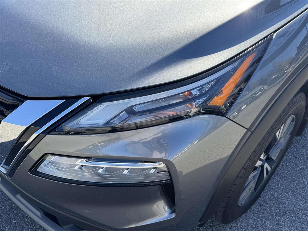 used 2022 Nissan Rogue car, priced at $17,059
