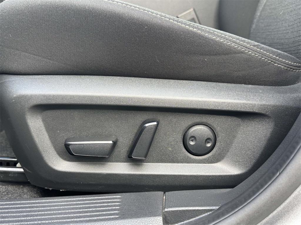 used 2021 Nissan Rogue car, priced at $17,789