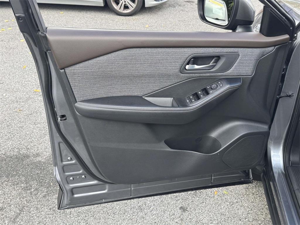 used 2021 Nissan Rogue car, priced at $17,789