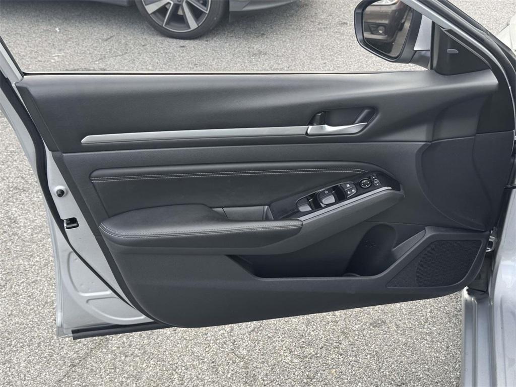 used 2021 Nissan Altima car, priced at $15,640