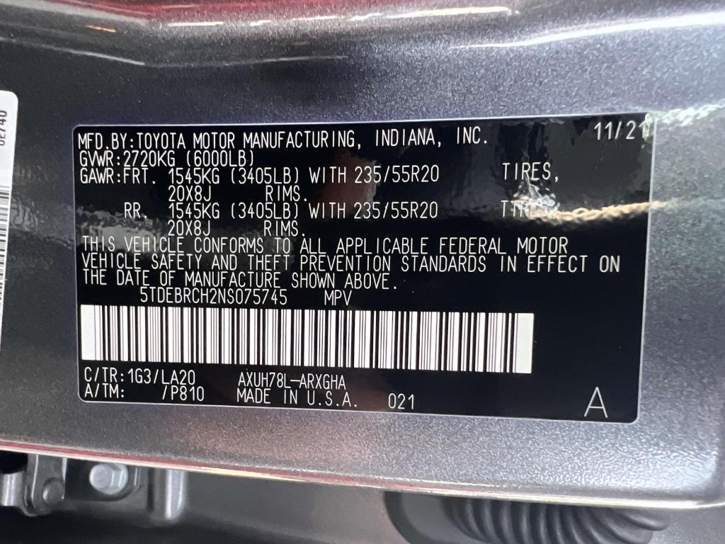 used 2022 Toyota Highlander Hybrid car, priced at $37,077