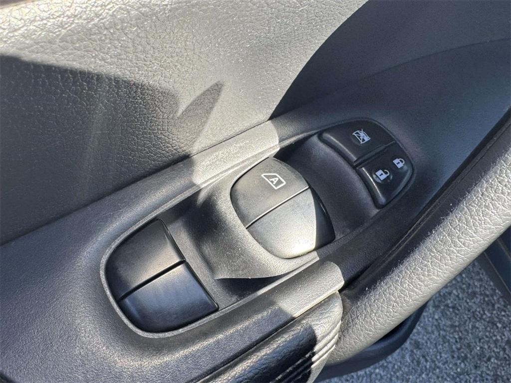 used 2016 Nissan Rogue car, priced at $7,989