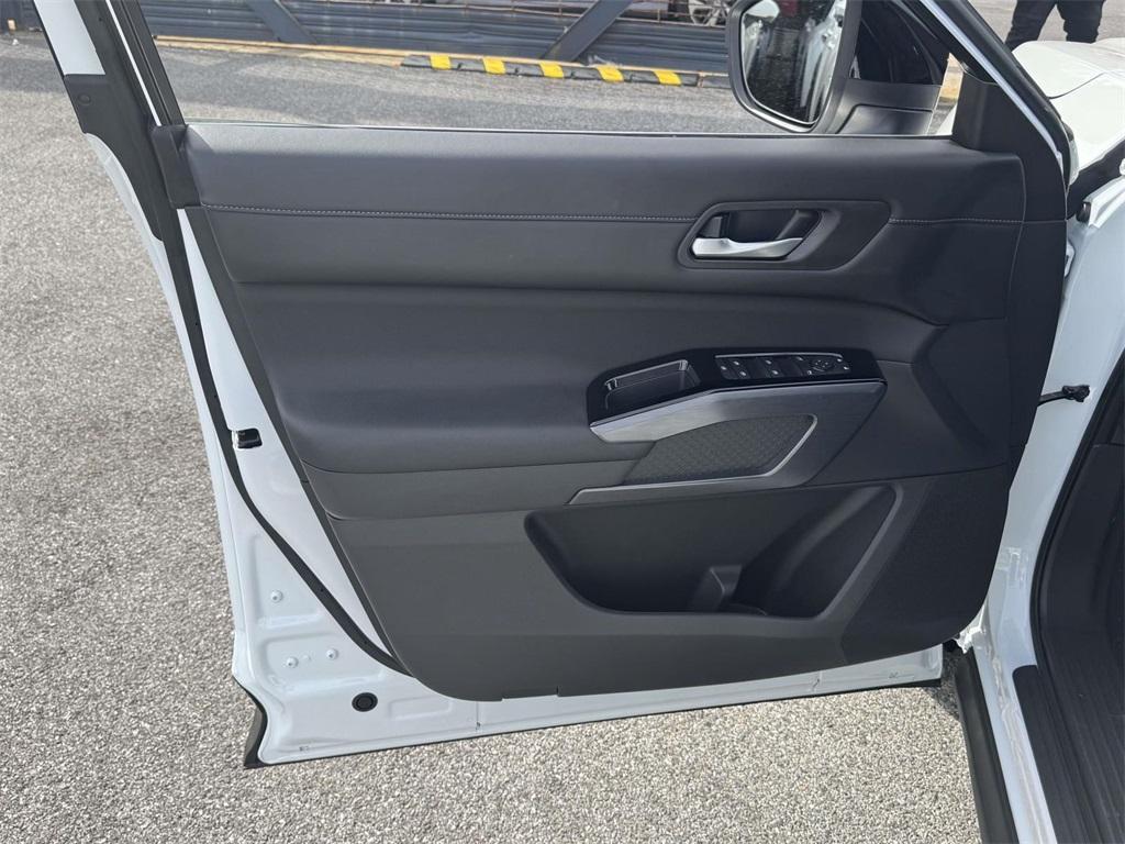 used 2025 Nissan Pathfinder car, priced at $34,789