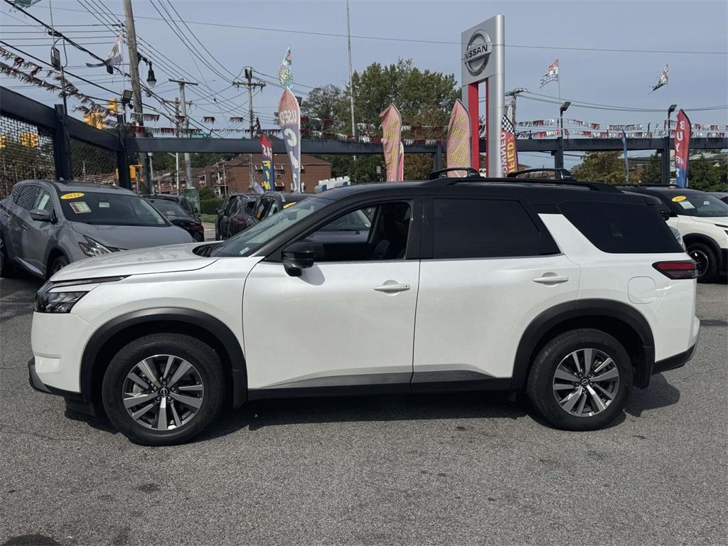 used 2025 Nissan Pathfinder car, priced at $34,789