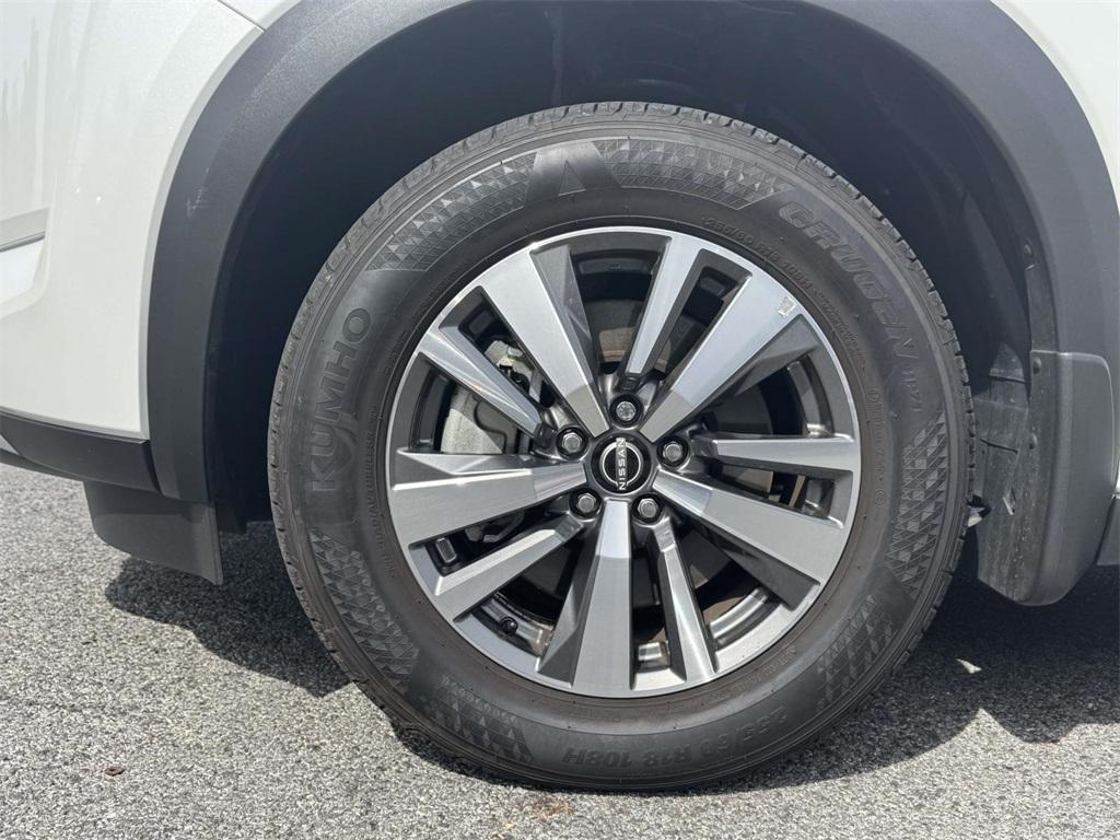 used 2025 Nissan Pathfinder car, priced at $34,789