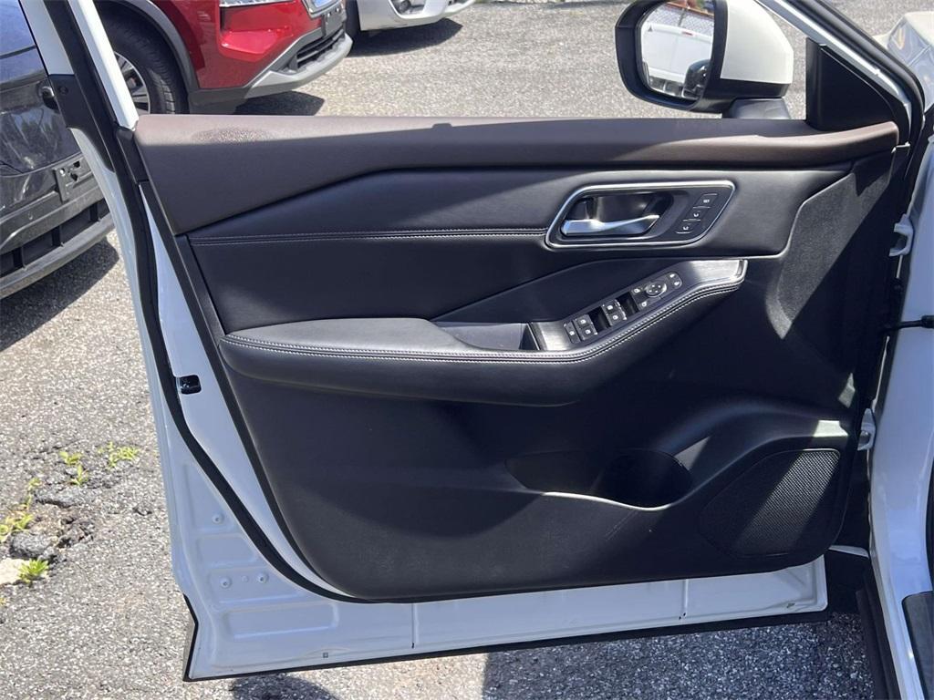 used 2023 Nissan Rogue car, priced at $27,400