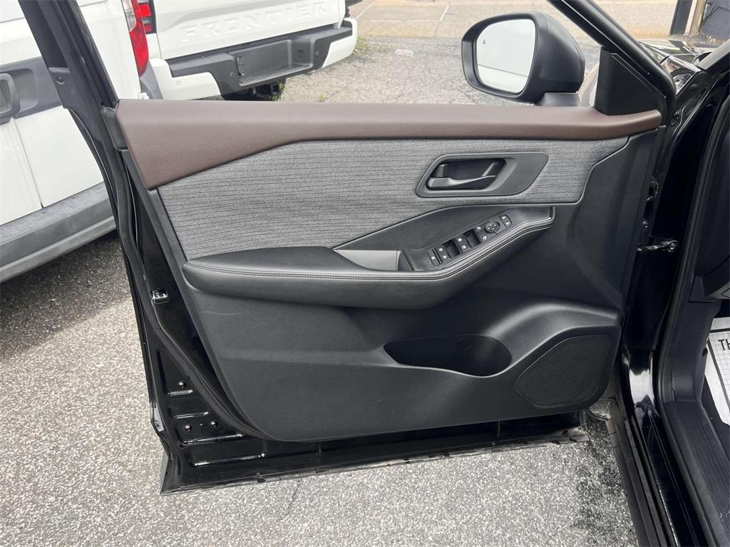 used 2021 Nissan Rogue car, priced at $18,689