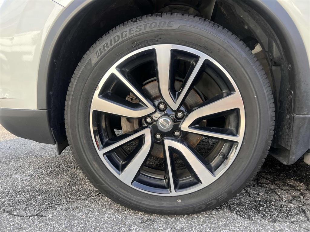 used 2020 Nissan Rogue car, priced at $16,789