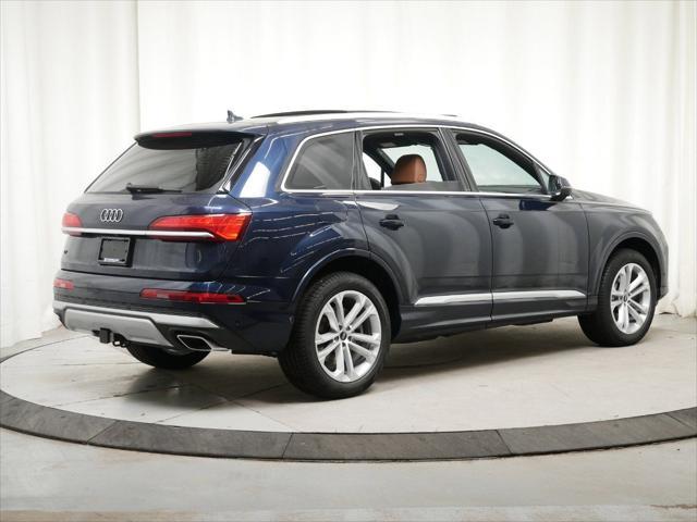 new 2025 Audi Q7 car, priced at $75,595