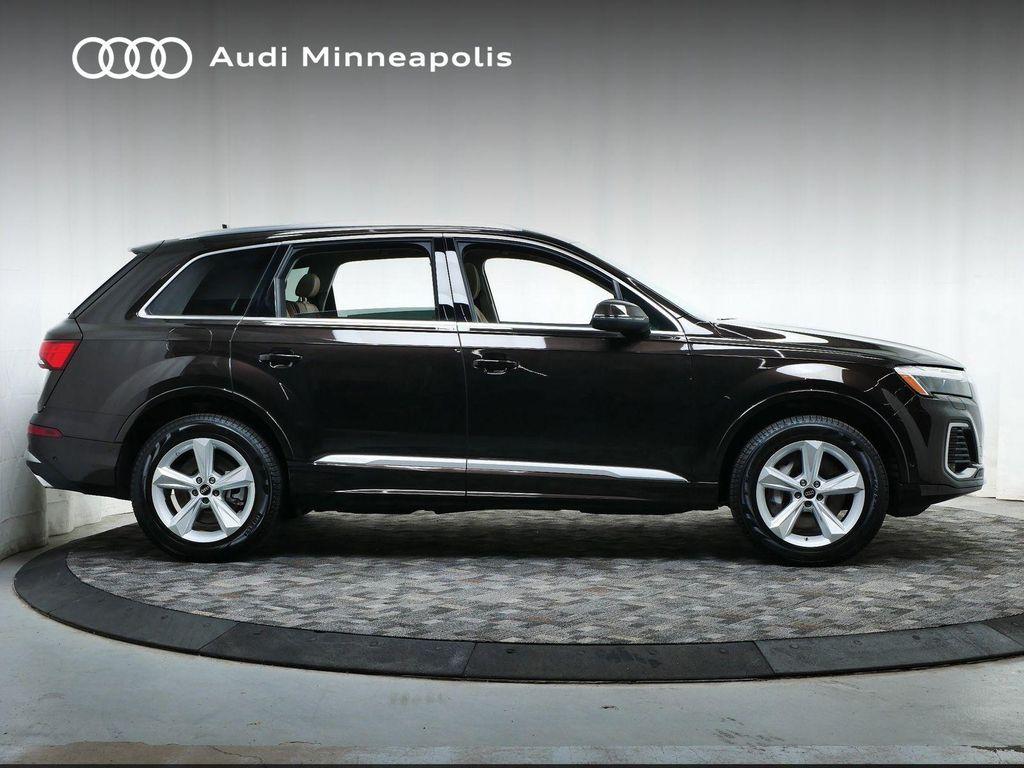 used 2025 Audi Q7 car, priced at $52,977