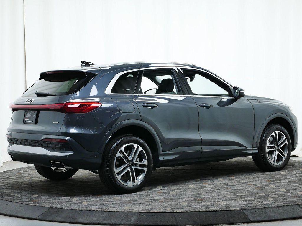 new 2025 Audi Q5 car, priced at $55,275
