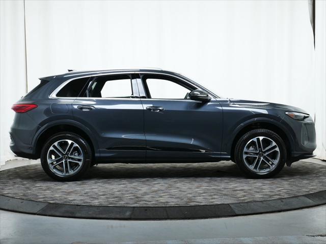 new 2025 Audi Q5 car, priced at $56,275