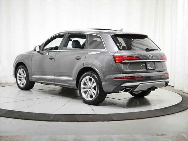 new 2025 Audi Q7 car, priced at $66,958