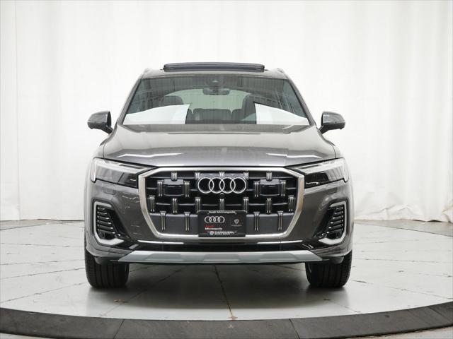 new 2025 Audi Q7 car, priced at $66,958