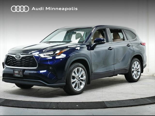 used 2022 Toyota Highlander car, priced at $44,477