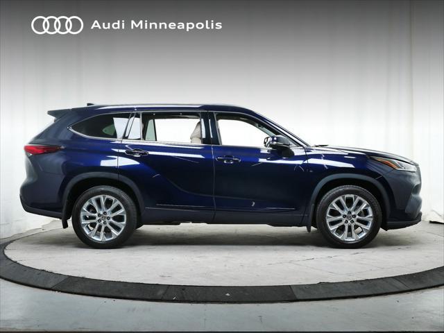used 2022 Toyota Highlander car, priced at $44,477