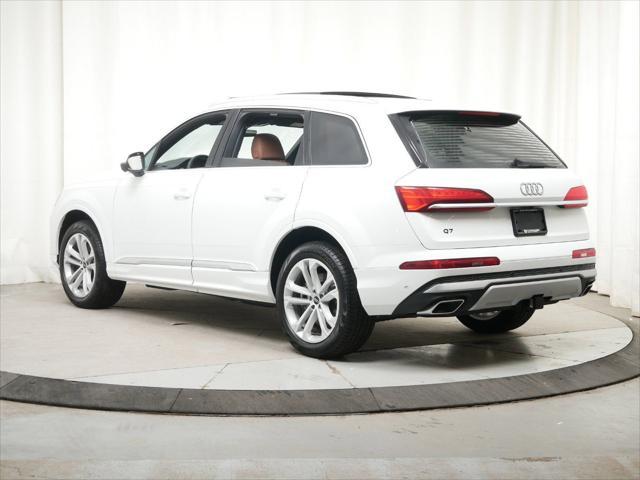 new 2025 Audi Q7 car, priced at $75,000