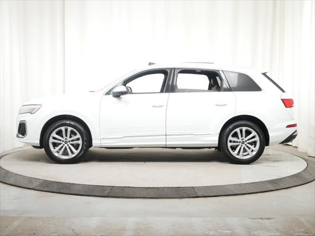 new 2025 Audi Q7 car, priced at $75,000