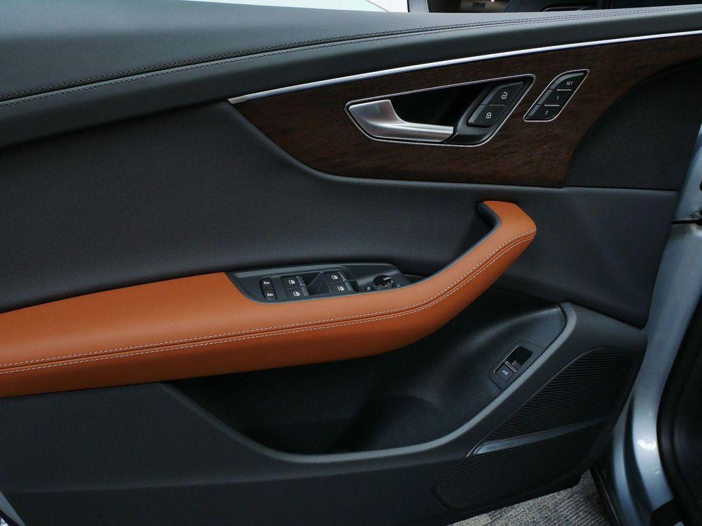 new 2025 Audi Q8 car, priced at $89,780