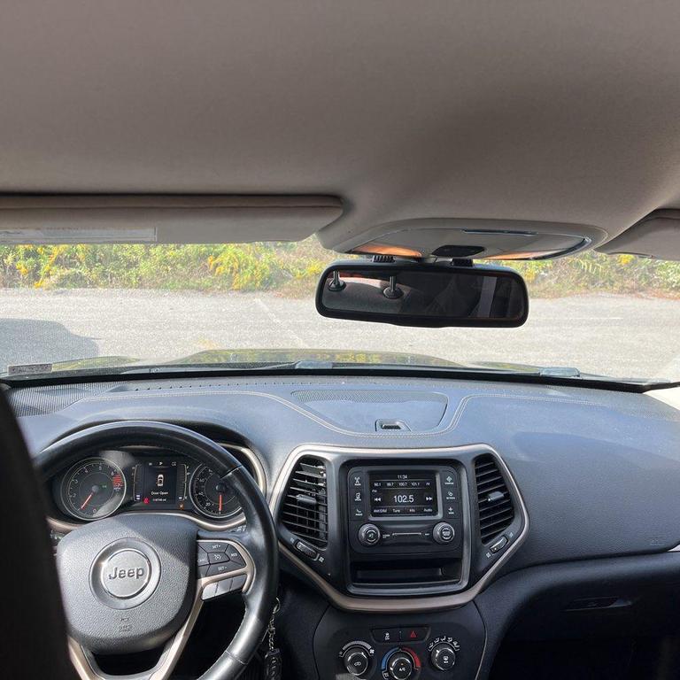 used 2016 Jeep Cherokee car, priced at $11,477