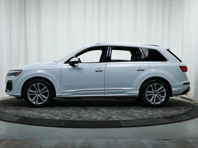 new 2025 Audi Q7 car, priced at $80,205