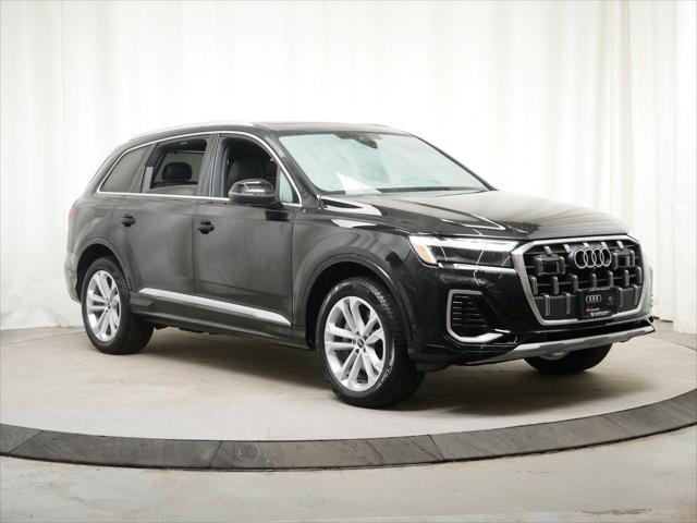 new 2025 Audi Q7 car, priced at $75,595