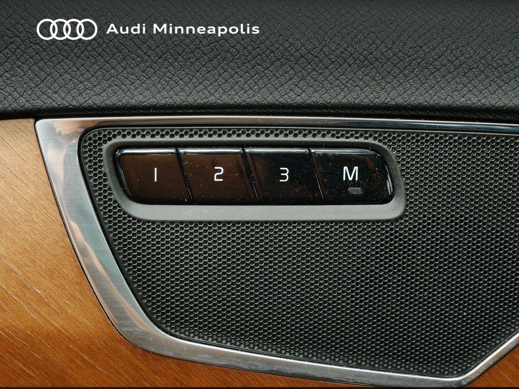used 2018 Volvo XC90 car, priced at $21,977