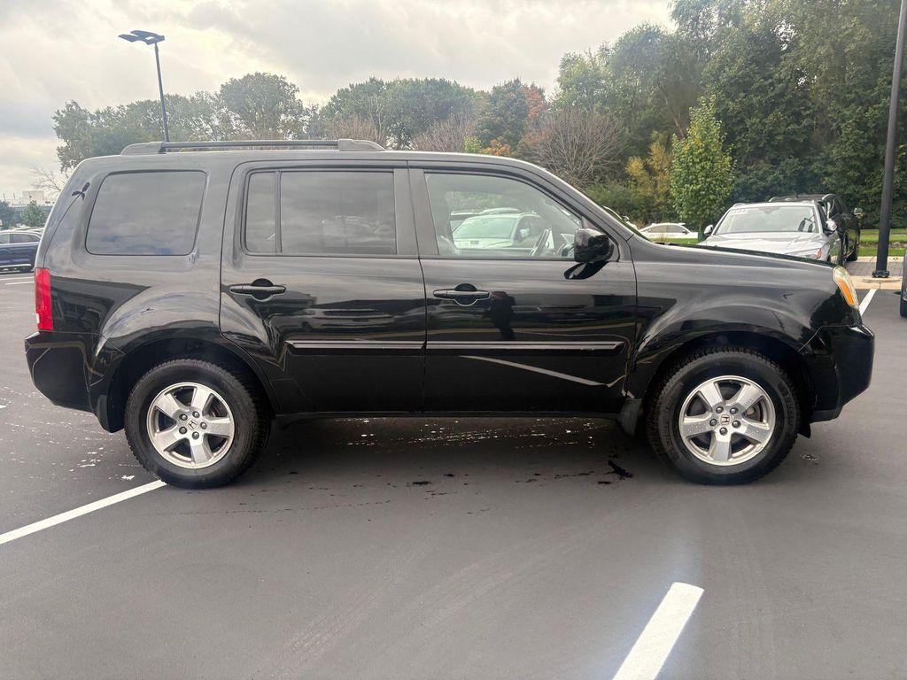 used 2011 Honda Pilot car, priced at $8,977
