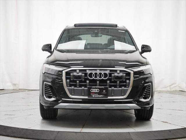 new 2025 Audi Q7 car, priced at $70,745