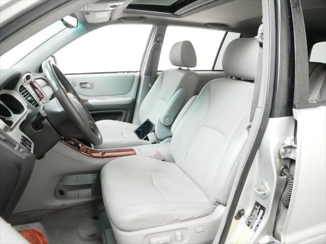 used 2006 Toyota Highlander Hybrid car, priced at $7,499