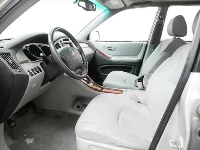 used 2006 Toyota Highlander Hybrid car, priced at $7,499