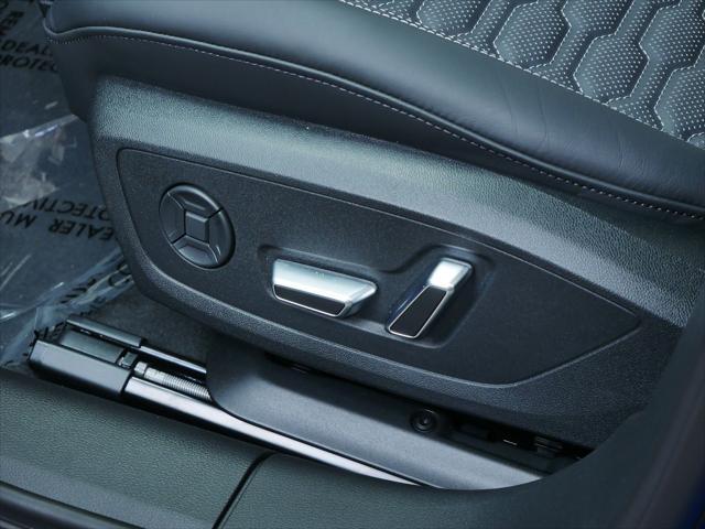 new 2025 Audi RS 6 Avant car, priced at $173,270