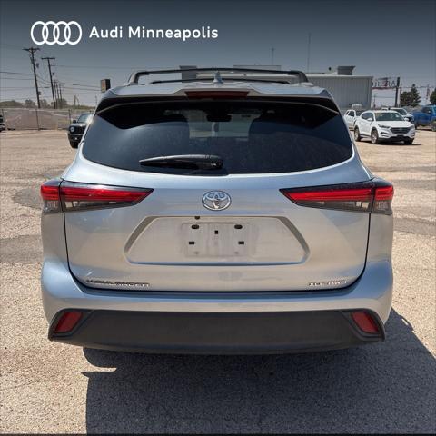 used 2022 Toyota Highlander car, priced at $35,977