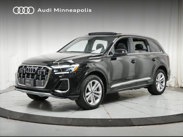 new 2025 Audi Q7 car, priced at $72,188