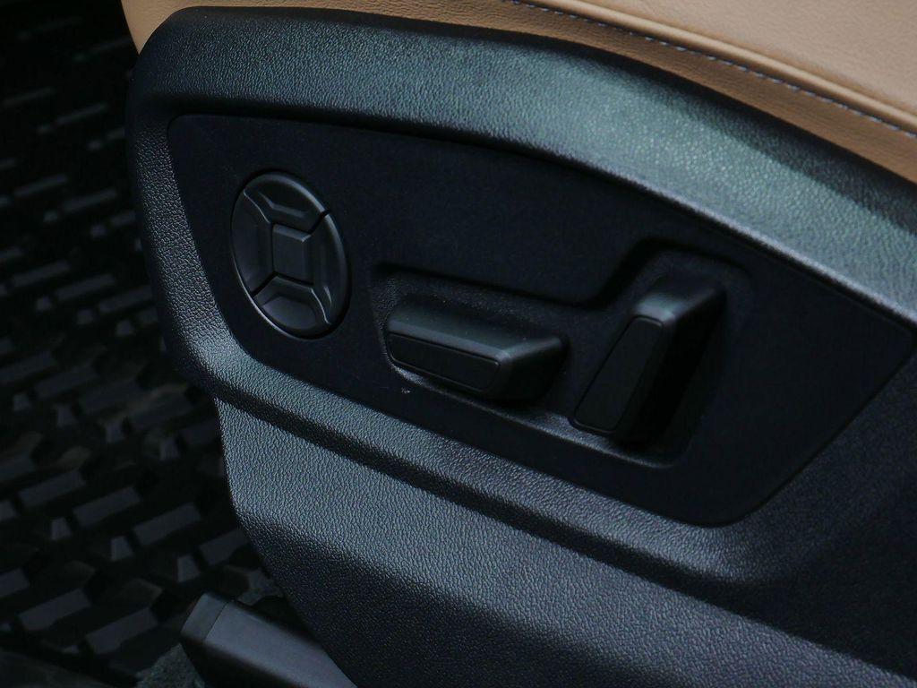 new 2025 Audi Q7 car, priced at $63,066
