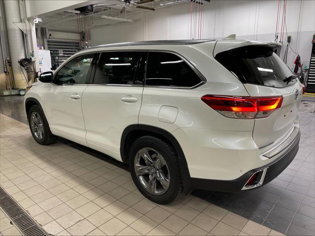 used 2019 Toyota Highlander car, priced at $32,999